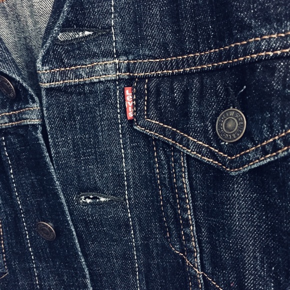 Levi’s Trucker Jacket NWT - Picture 3 of 3